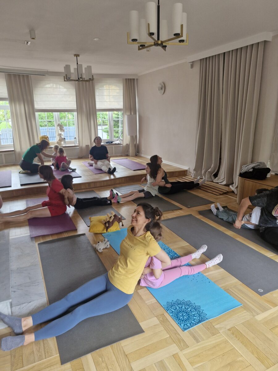 Family Joga –